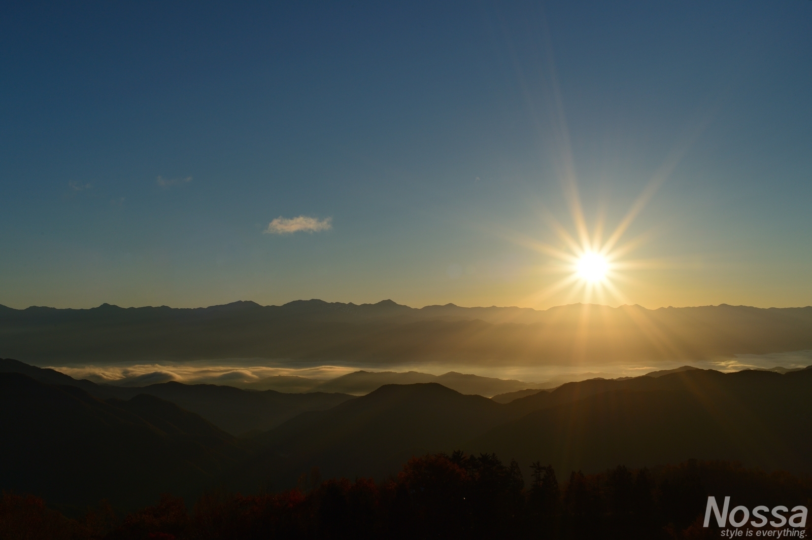 長野 富士見台高原での雲海 日の出 紅葉写真撮影 雲海ハーバー 釣りと旅 写真のブログ Nossa ノッサ