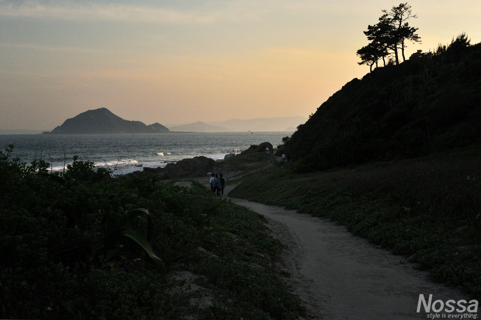 夕暮れの伊良湖岬