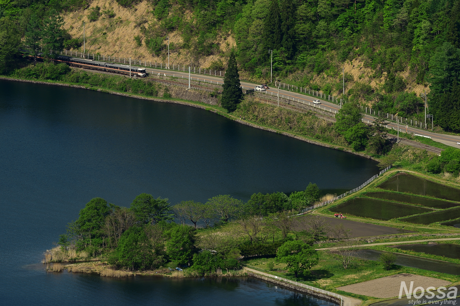 北アルプス・木崎湖・雨飾山…大糸線でスーパーあずさ・しなの・E127の鉄道風景撮影