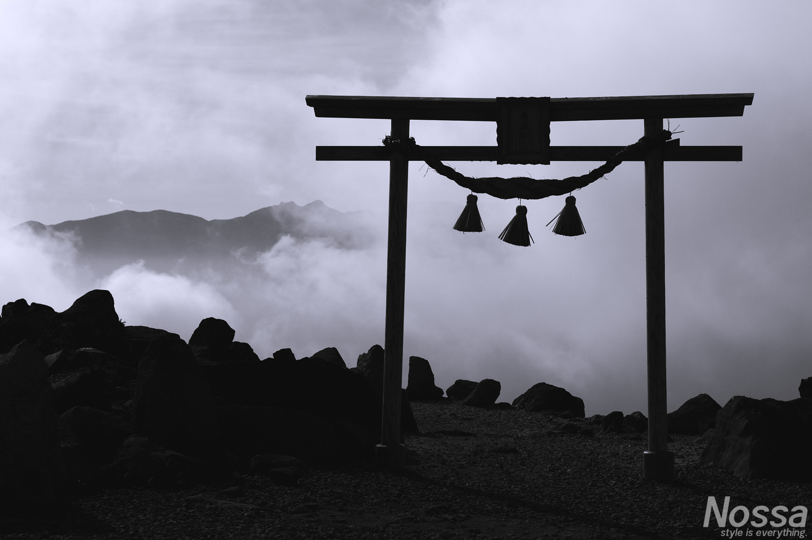 車山神社と八ヶ岳